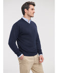 Pull en maille homme avec encolure en V